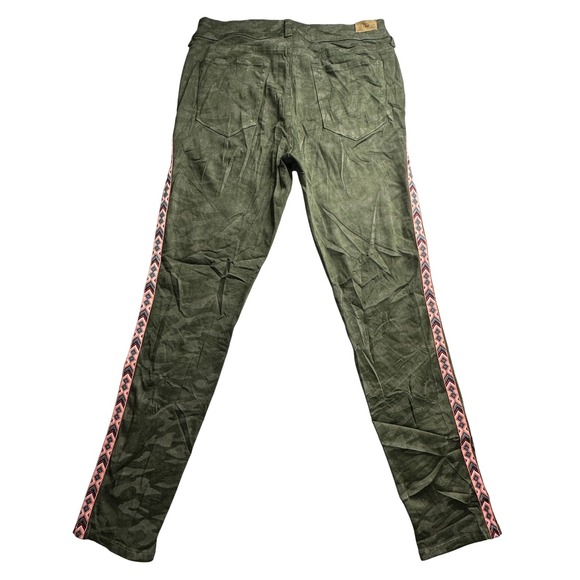 Ariat Jeans Womens 31x30 Olive Green Camo Perfect Rise Skinny Side Tape Trim